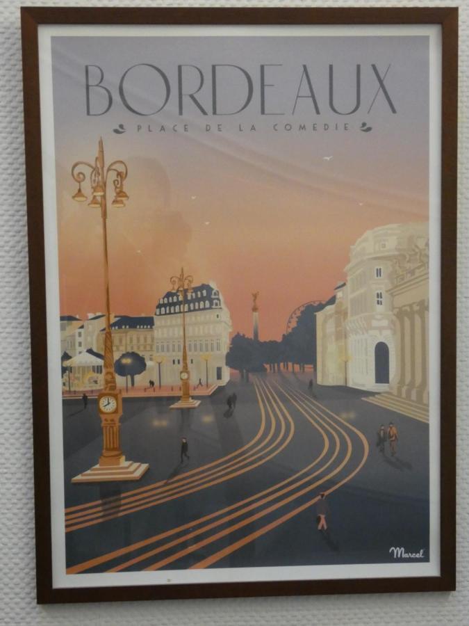 Brit Hotel Des Grands Hommes - Bordeaux Centre Экстерьер фото